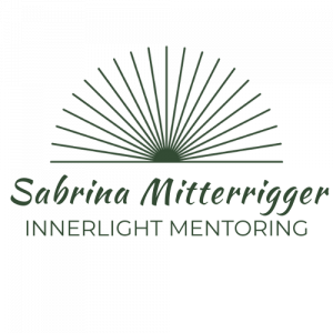 Sabrina Mitterigger - Innerlight Mentoring im Herzprojekt Beitrag Herzprojekt Magazin GELD & FÜLLE mit Wenn Geld dein Spiegel ist.